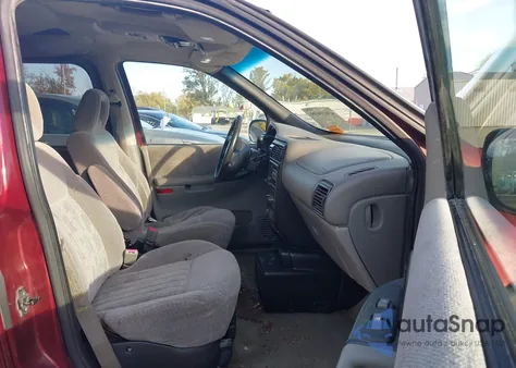 2000 Pontiac Montana M16 z USA, uszkodzony, nr VIN 1GMDX13E4YD365128